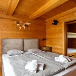 Feriehus Private Summer House With Swimming Pool, Bar And Pit For Football And Volleyball *
