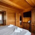Feriehus Private Summer House With Swimming Pool, Bar And Pit For Football And Volleyball Hvezdonice