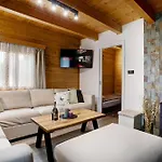 Private Summer House With Swimming Pool, Bar And Pit For Football And Volleyball Feriehus