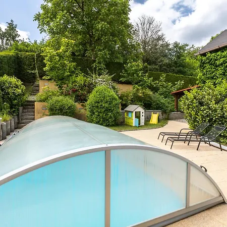 Private Summer House With Swimming Pool, Bar And Pit For Football And Volleyball Feriehus *